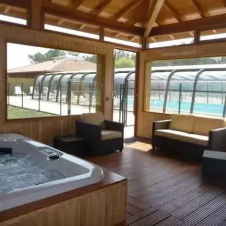4 Etoiles - Piscine - Eebe0e